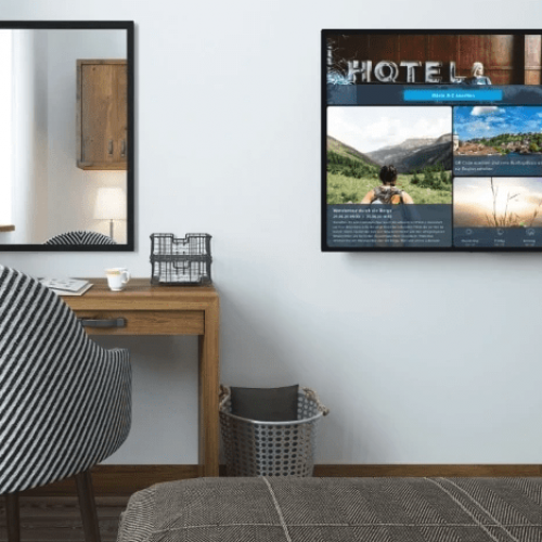 Infokanal_Hotel_Swisscom-TV-Host_Gastfreund-GmbH Infokanal von Gastfreund im Hotelzimmer